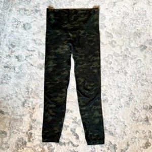 Spanx Look at Me Now Green Camo Leggings
